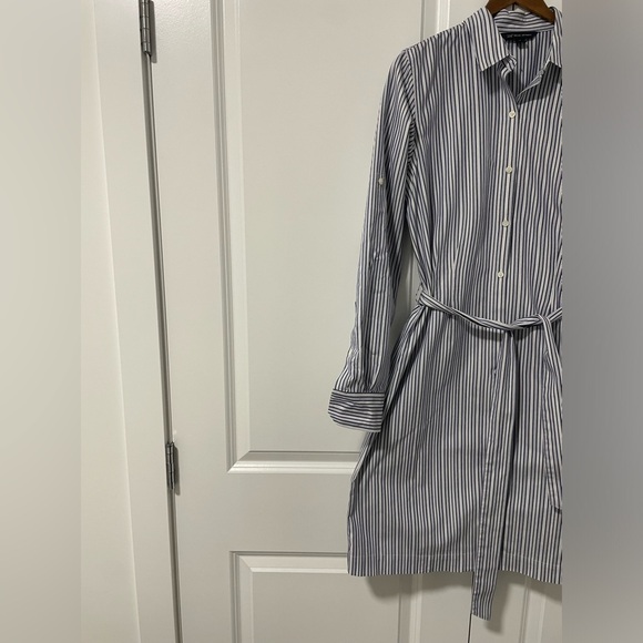 BROOKS BROTHERS 346 -Women’s 8 White Blue Striped Tie Belt Shirt Dress Roll Tab - Picture 2 of 6